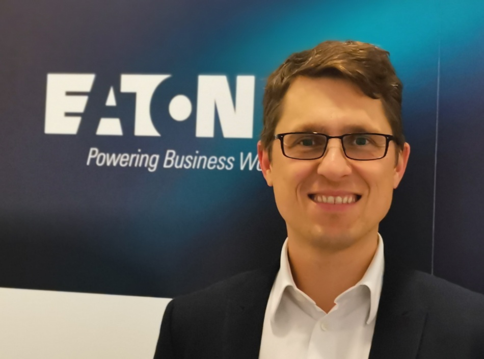 Der promovierte Physiker Stefan Rohrmoser setzt sich als Geschäftsführer Vertrieb bei Eaton für ein nachhaltiges Energiemanagement ein.
